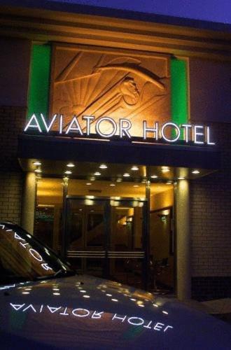 The Aviator Hotel Sywell Eksteriør bilde